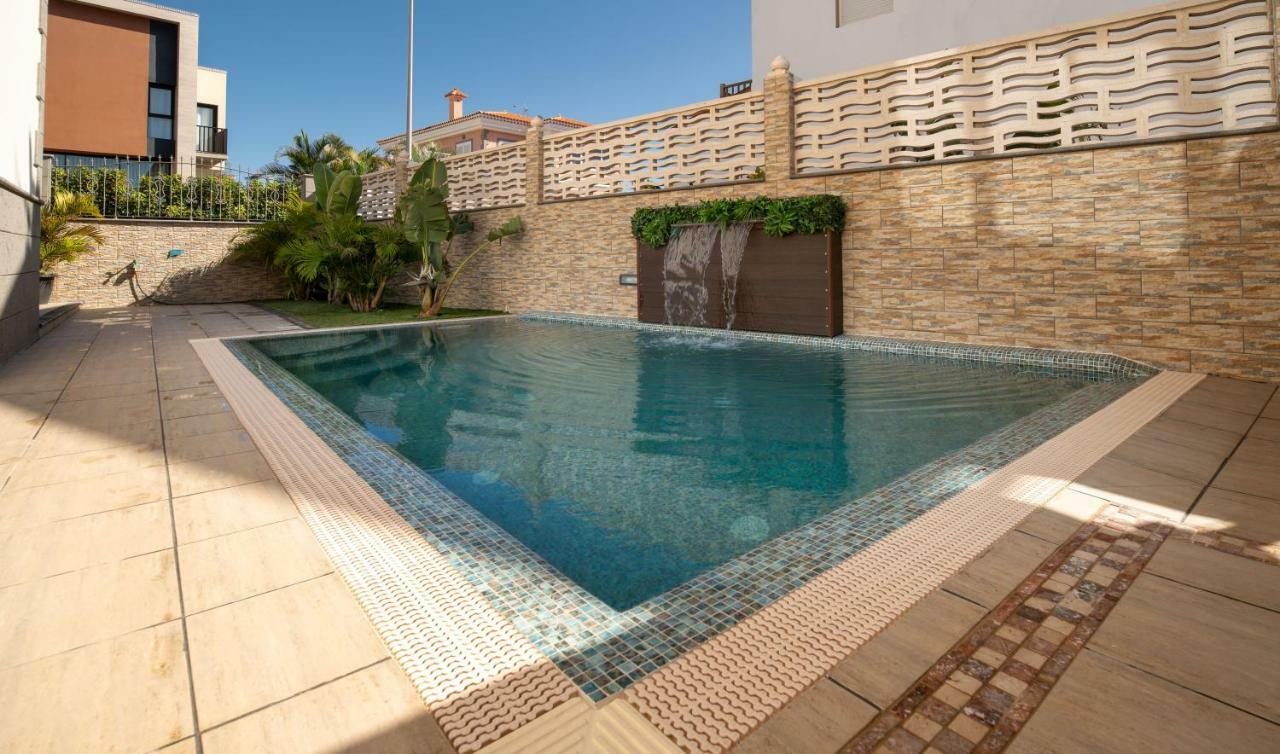 Villa, Private Heated Pool And Jacuzzi . 马斯帕洛马斯 外观 照片