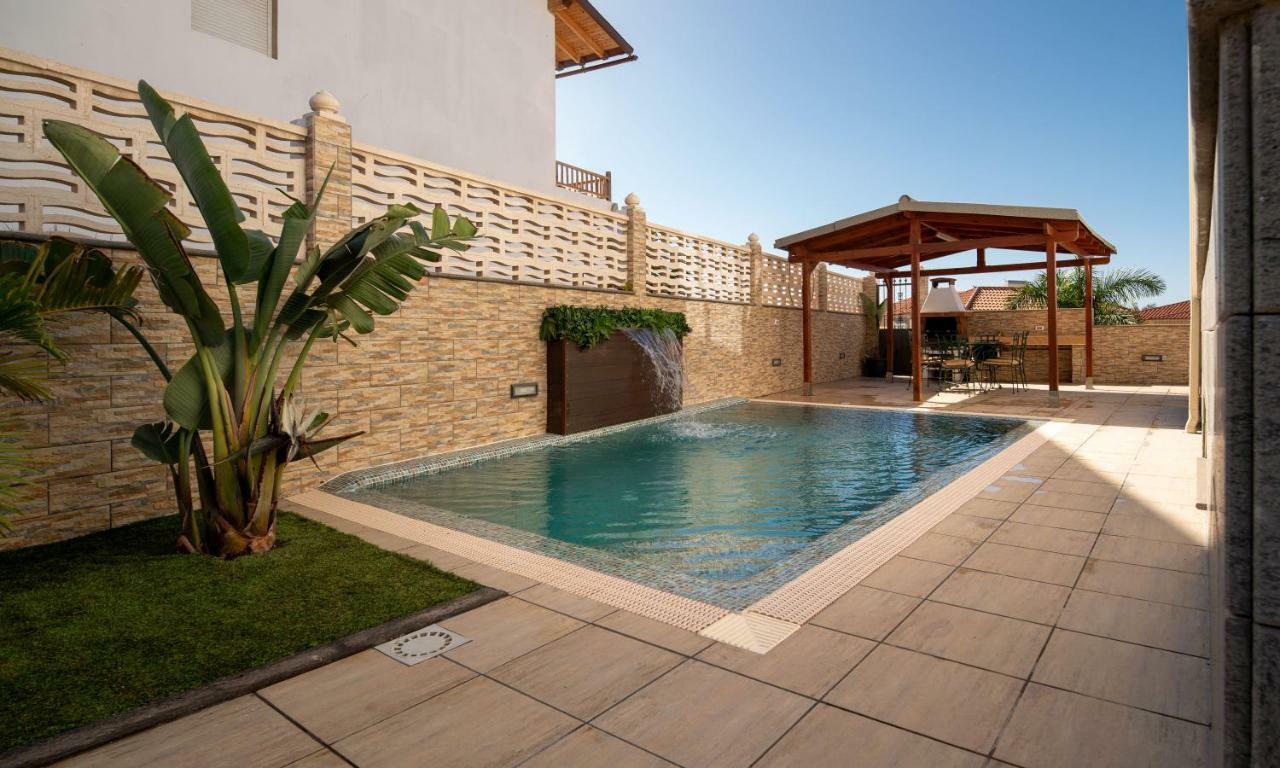 Villa, Private Heated Pool And Jacuzzi . 马斯帕洛马斯 外观 照片